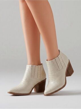 Seven7 Cream Croc-Print Block Heel Ankle Booties